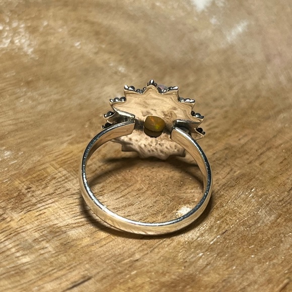 Natural Ethiopian Opal 925 Sterling Silver Ring - Picture 10 of 15